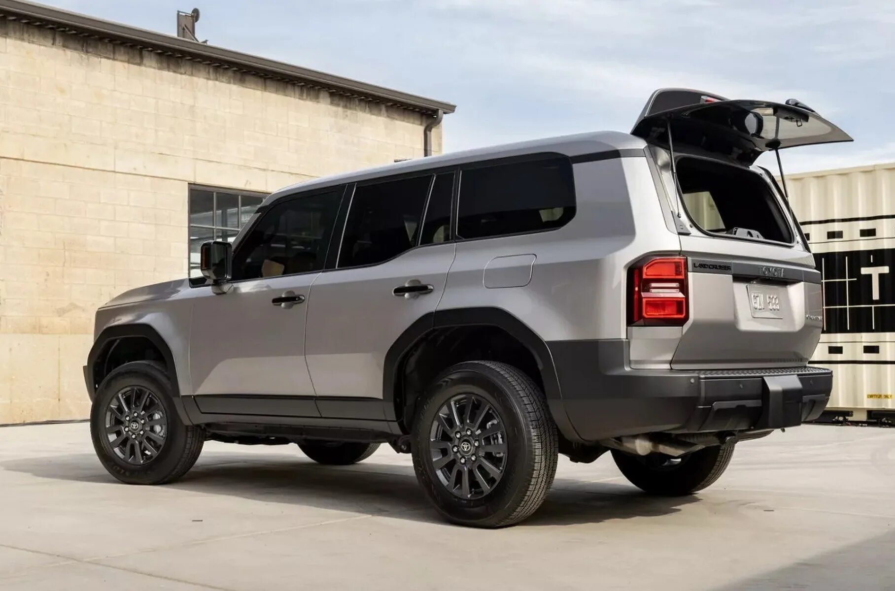 Toyota land cruiser prado 2024. Тойота прадо 2009. Прадо 250 комплектации. Toyota land cruiser prado 2021. Новый тойота ленд крузер прадо 2022.