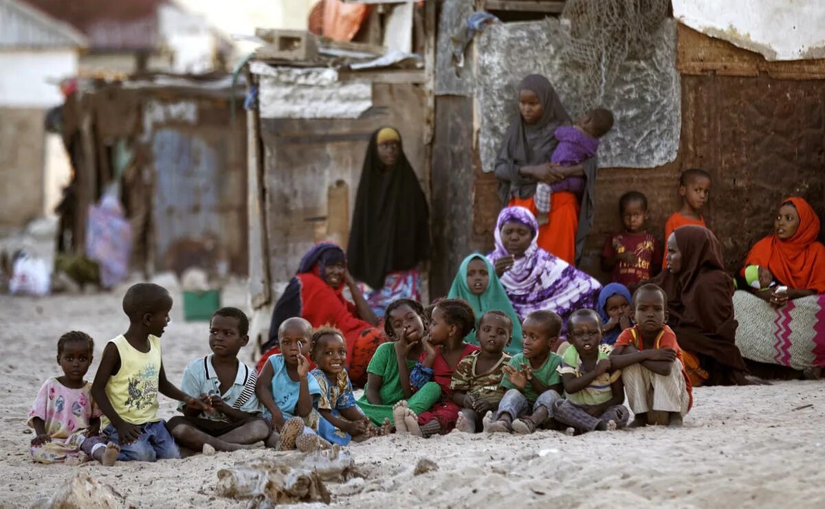 Особенности сомали страны. Сомали деревня. Жители Сомали. Численность населения Сомали.