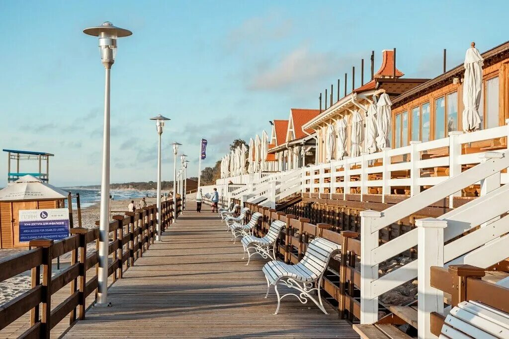 Променад в зеленоградске калининградской. Променад в зеленоградске калининградской области. Зеленоградск пляж променад. Зеленоградск набережная променад. Променад в зеленоградске калининградской области.