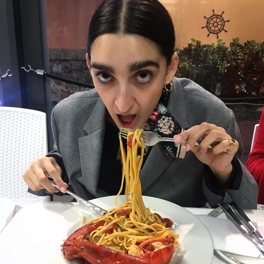 Блоггер армянка