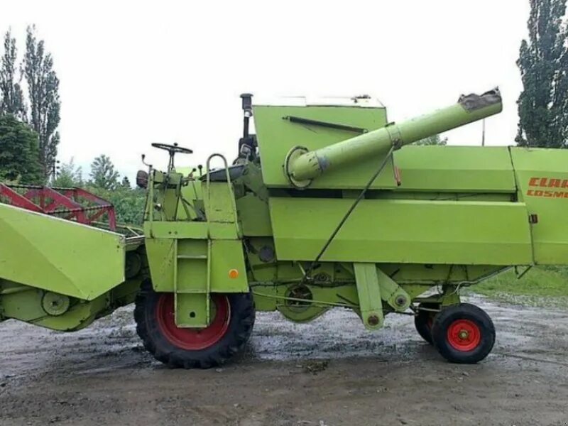 Мини-комбайн Заря mzk 800. CLAAS миникомбайн 60. Зерноуборочный мини комбайн Заря. Мини комбайн CLAAS.