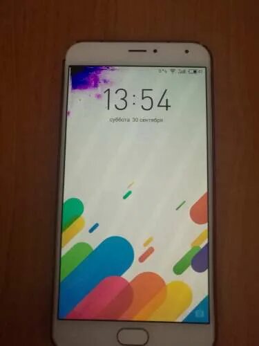 Фиолетовое пятно samsung. Фиолетовое пятно на экране что делать. Фиолетовые пятна на экране samsung. Фиолетовое пятно на мониторе. Фиолетовые пятна на экране смартфона.