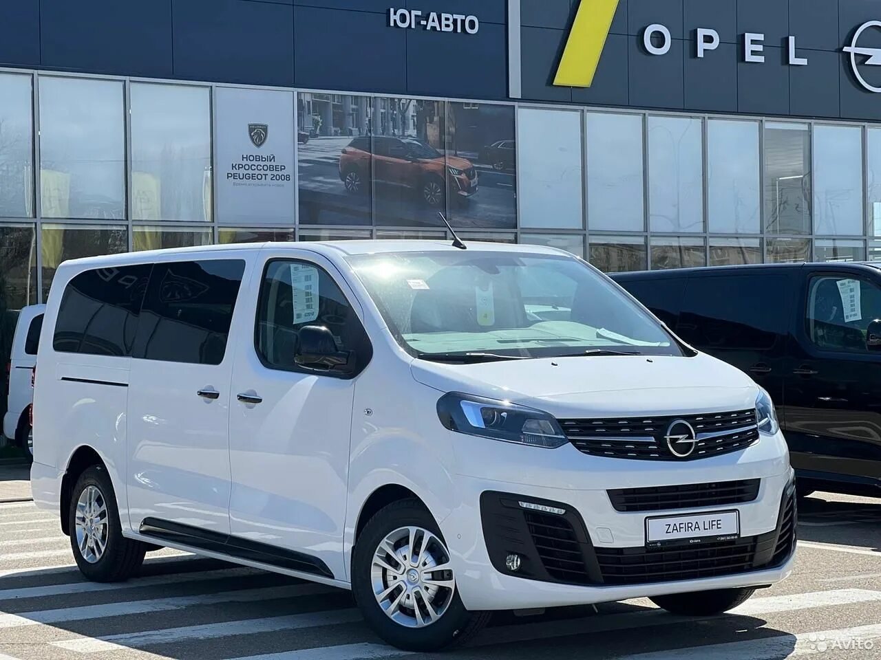 Ситроен спейс турер длинная база. Opel zafira life кресла. Mitsubishi ek custom тюнинг. Opel zafira life 2020. Opel zafira life 2020.