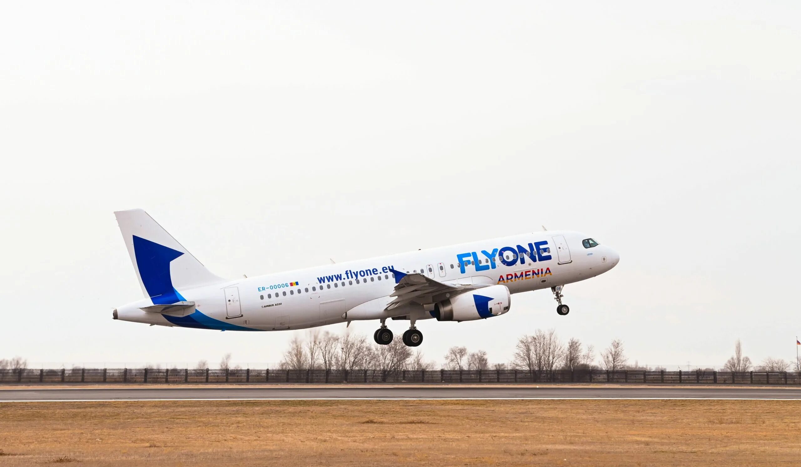 Авиакомпания Fly one Armenia. Flyone самолеты в Армению. Armenia Aircompany Armenia Aircompany. Airbus a 320 flyone Armenia. Улететь в ереван