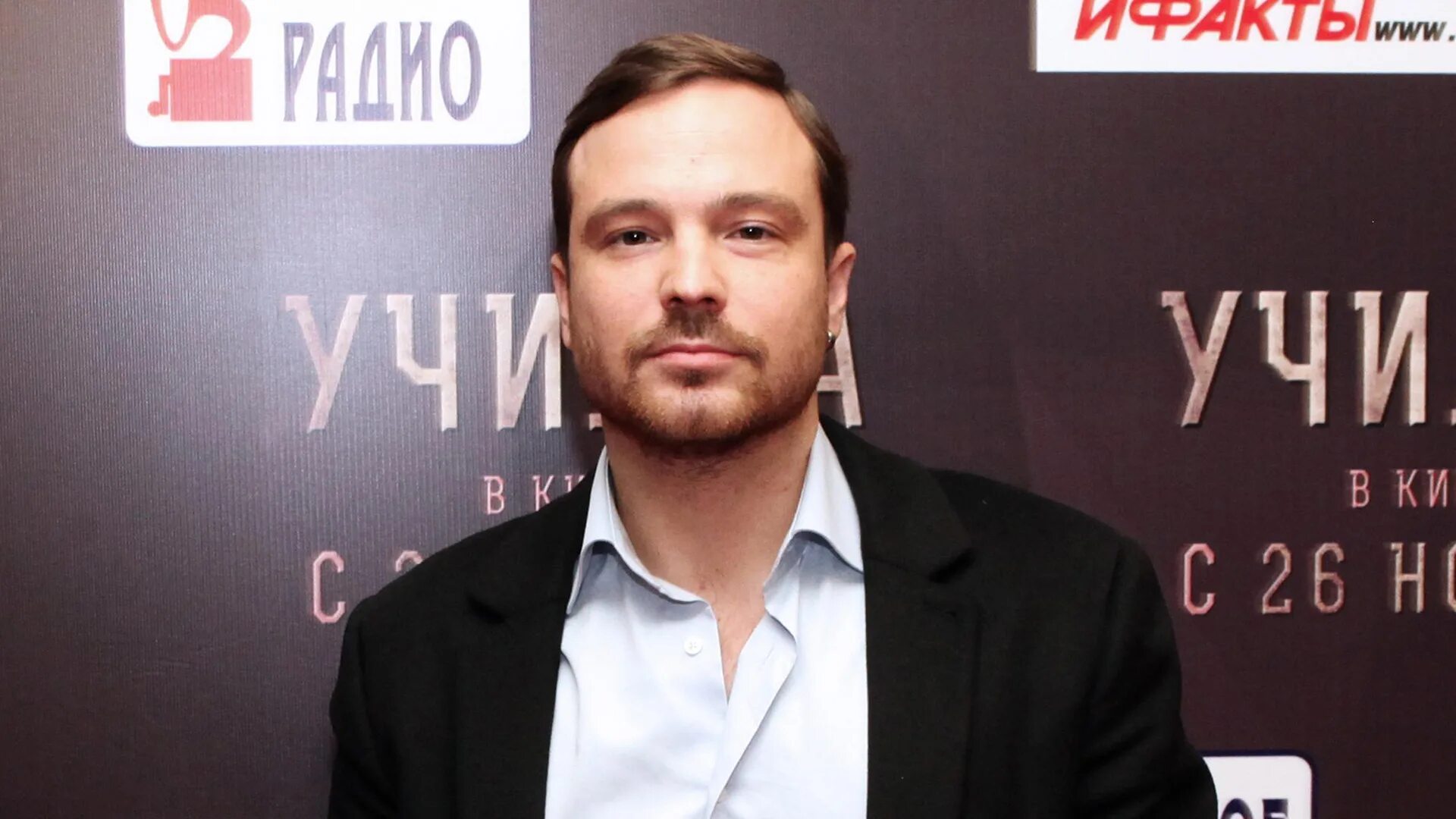 Копия Агнии": фанаты Алексея Чадова по ноге "вычислили" его новую избранницу