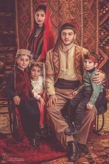 Армянскую семью