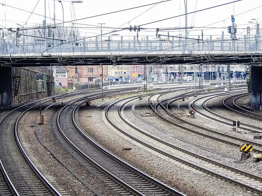 Railway line. Железнодорожные линии. Поезд линиями. Железные дороги Санкт-Петербург. Русские транспортные линии.