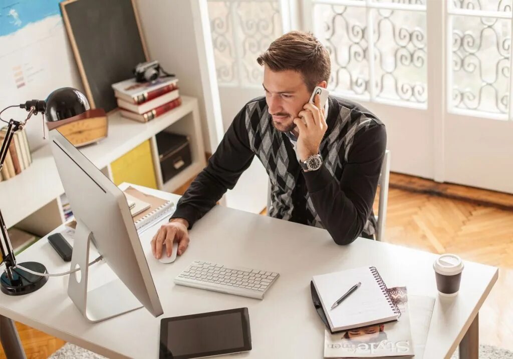 Кладовщик. Кладовщик на складе. Упаковщик комплектовщик. Как стать логистом дома. Комплектовщик на склад.