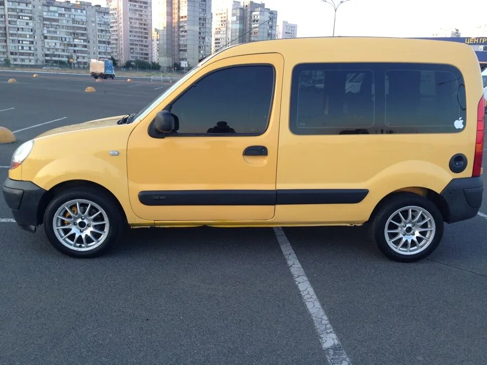 Renault kangoo дизель. Рено Кангу 1. Renault Kangoo 1.2. Рено Кенго 1.5 дизель. Рено Кангу полный привод.