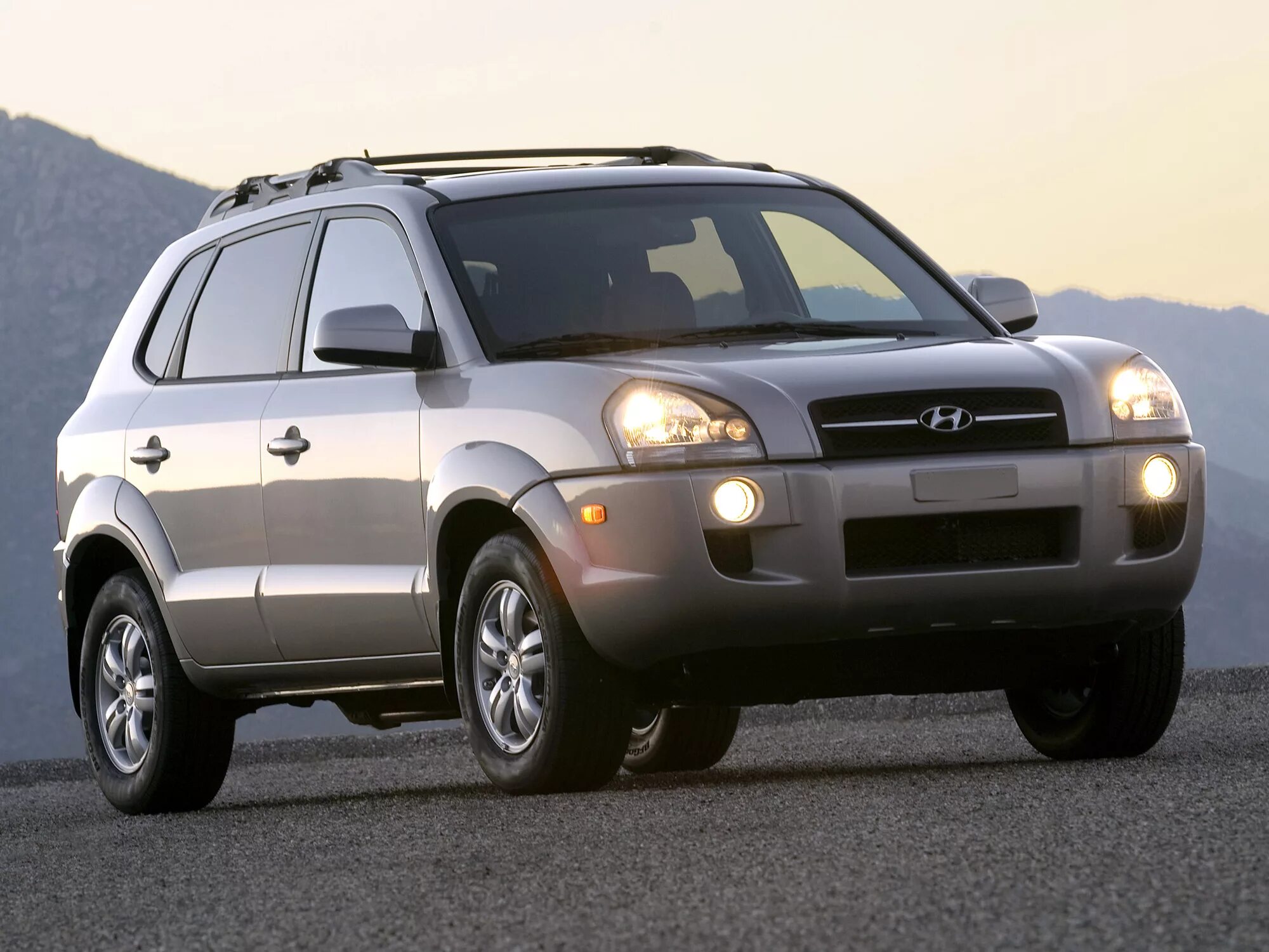 Chevrolet equinox 2005. кроссоверы 2005. аутлендер xl 2005. Honda cr-v 2005 рестайлинг. кроссоверы 2005.