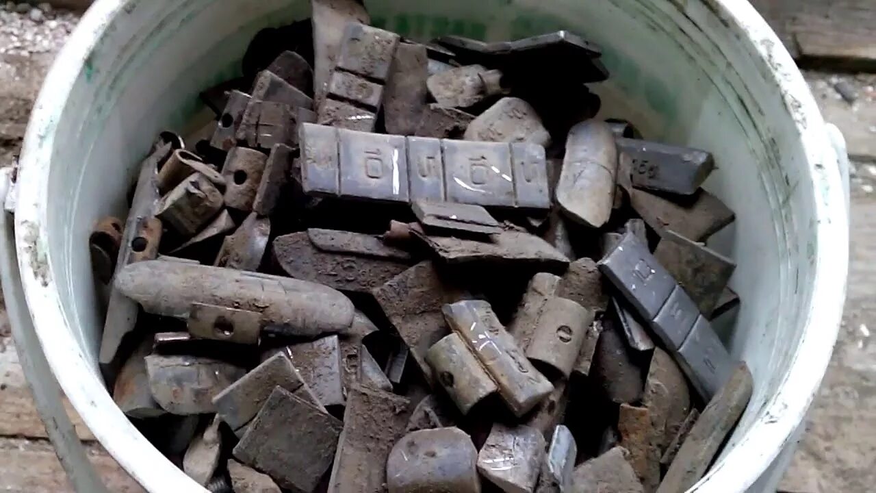 Продам свинец. Лом свинца. свинец грузики лом. свинцовые грузики. свинец металлолом.