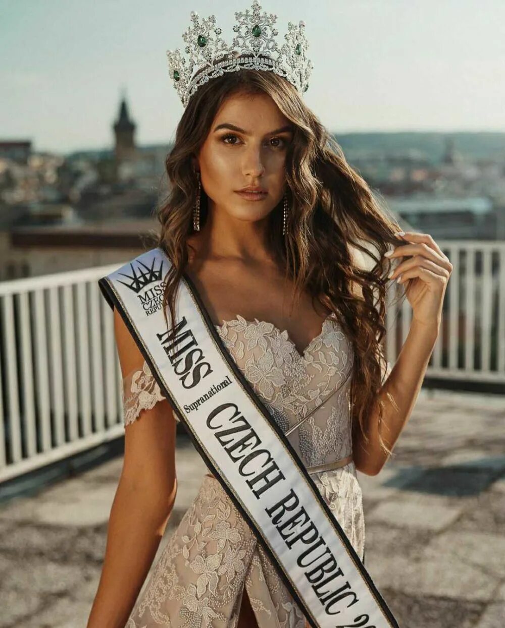 Сайт miss miss. Мисс Супранешнл 2021. Мисс Чехия 2020. Мисс Чехия 2021.