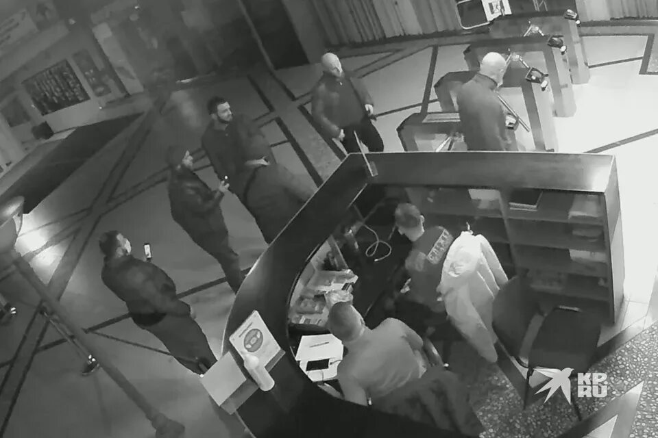 Захват манхэттен екатеринбург. Манхэттен екатеринбург бизнес центр захват. Захват бц манхэттен екатеринбург. Захват екатеринбург. Рейдерский захват бц манхэттен.