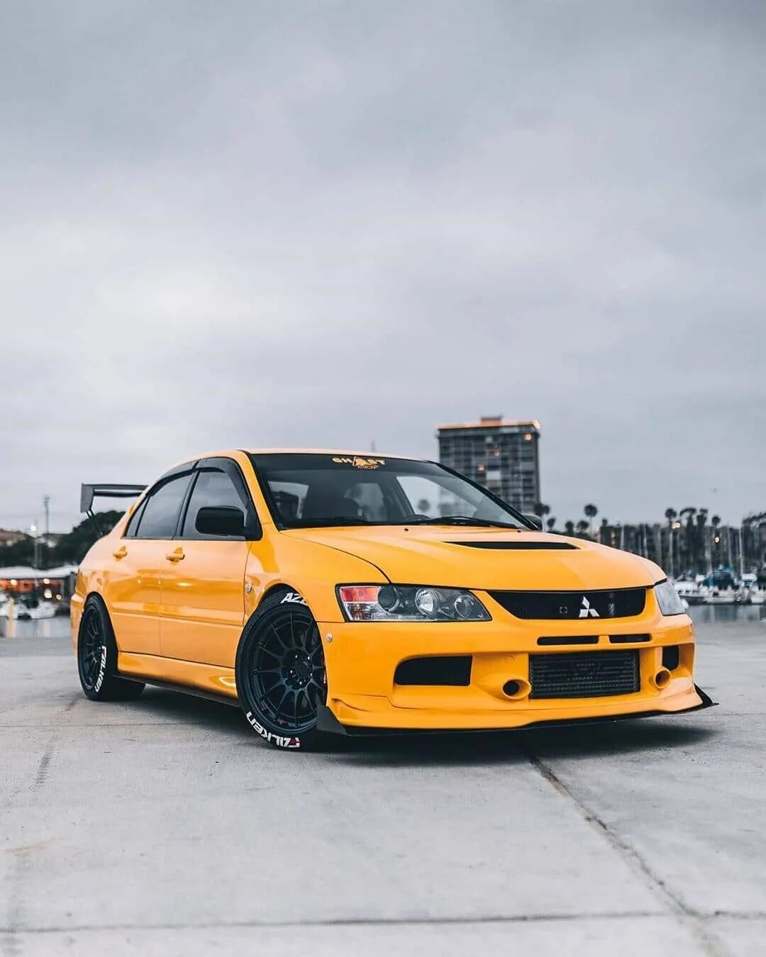 Эва митсубиси. Mitsubishi EVO 9. Митсубиси Лансер эволю. Lancer Evolution 9. Mitsubishi Lancer Evolution EVO 9.