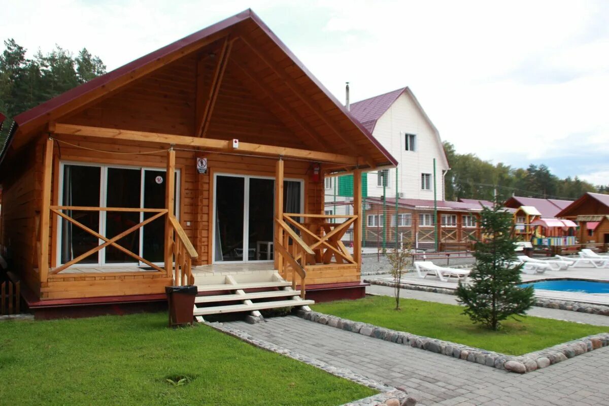 Алтай чемал усадьба славная. База отдыха славная чемал. Усадьба славная чемал. Усадьба славная чемал. База усадьба славная горный алтай.