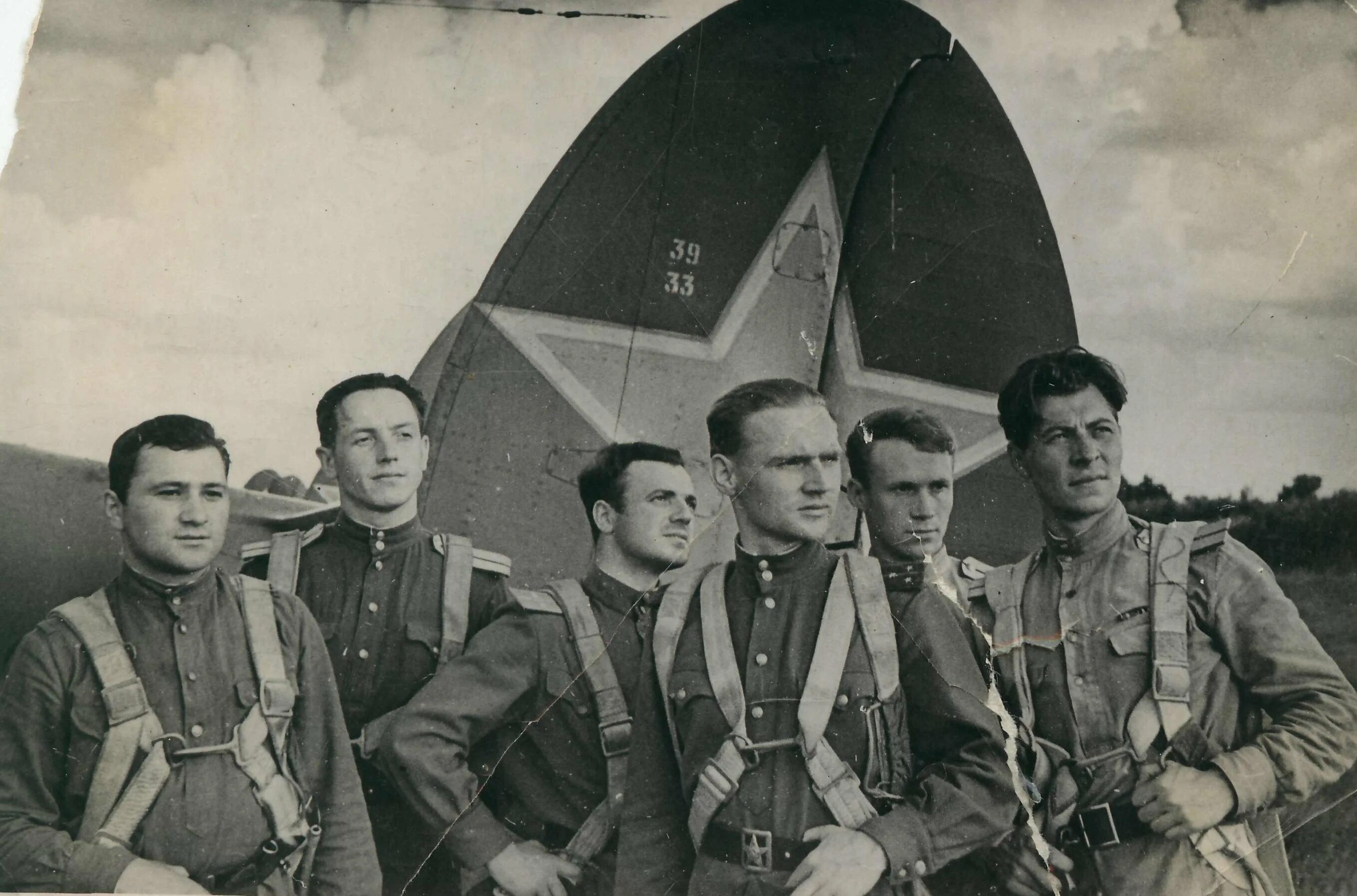 Летчики десантники. Военный пилот вов. военные летчики вов. советский военный летчик. летчик 1941.