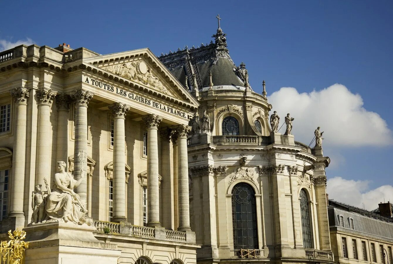 Архитектура 17 в Франции Барокко Версаль. Версаль французский классицизм. Королевская часовня Версальского дворца. Классицизм во франции архитектура