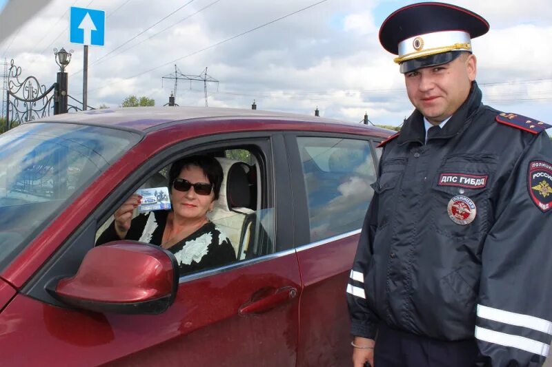 Сайт гибдд кемеровской области. ДПС ГИБДД Кемерово. ГИБДД Кемерово сотрудники. ГИБДД Кемеровского района. Областное ГИБДД Кемерово.