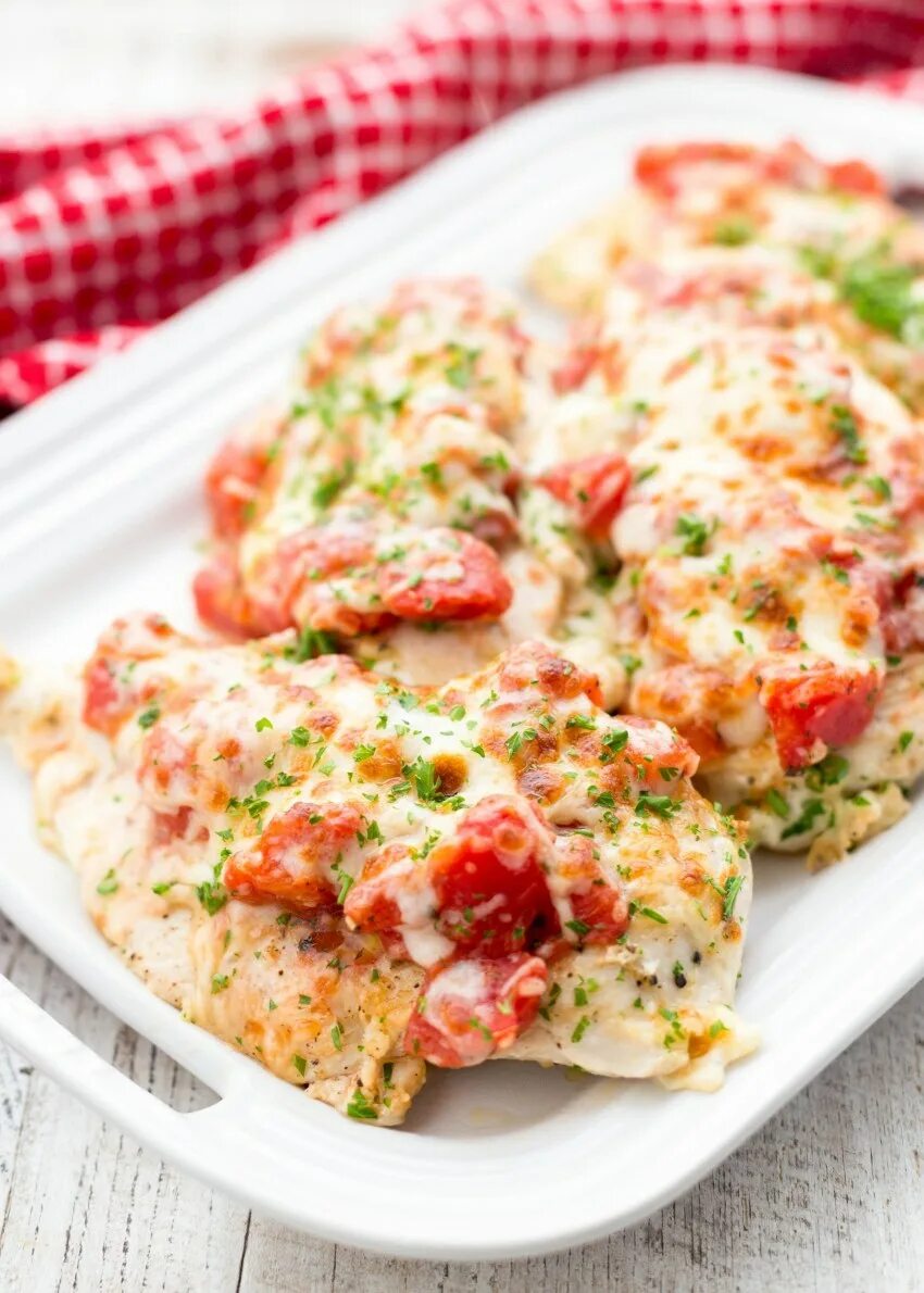 Что приготовить из филе курицы рецепты. Вкусные блюда. филе куриное. блюда из филе. вкусное блюдо из куриной грудки.