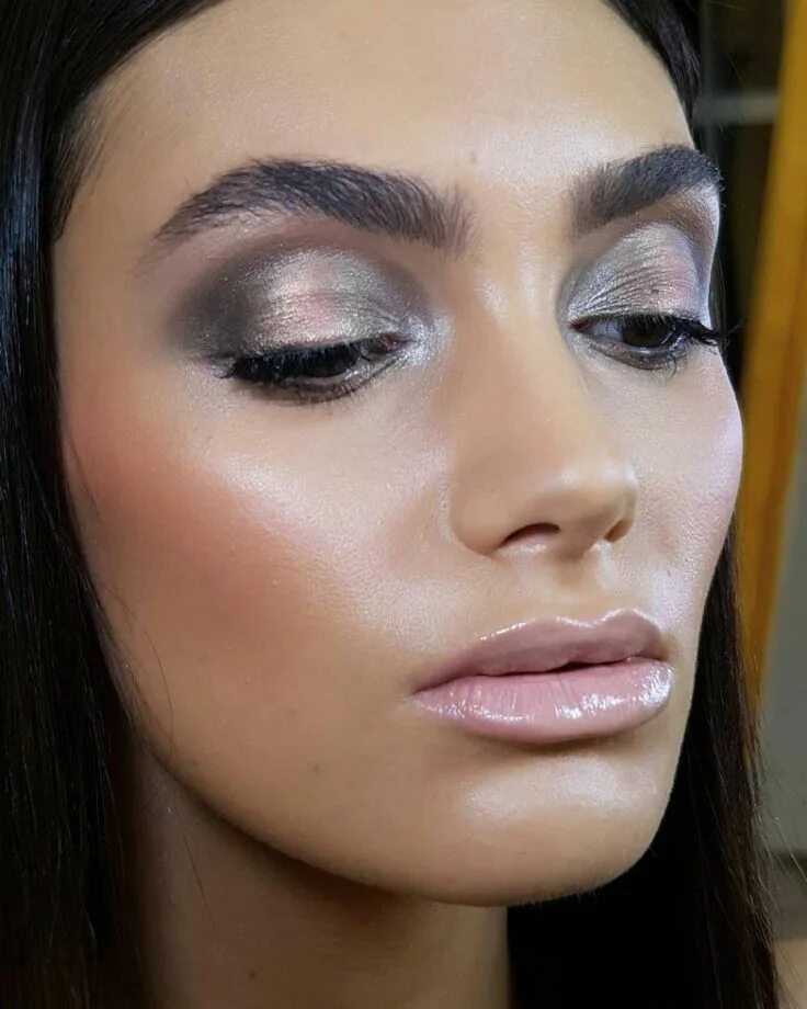 Makeup Releases Curso maquiagem, Maquiagem beleza, Ideias de maquiagem