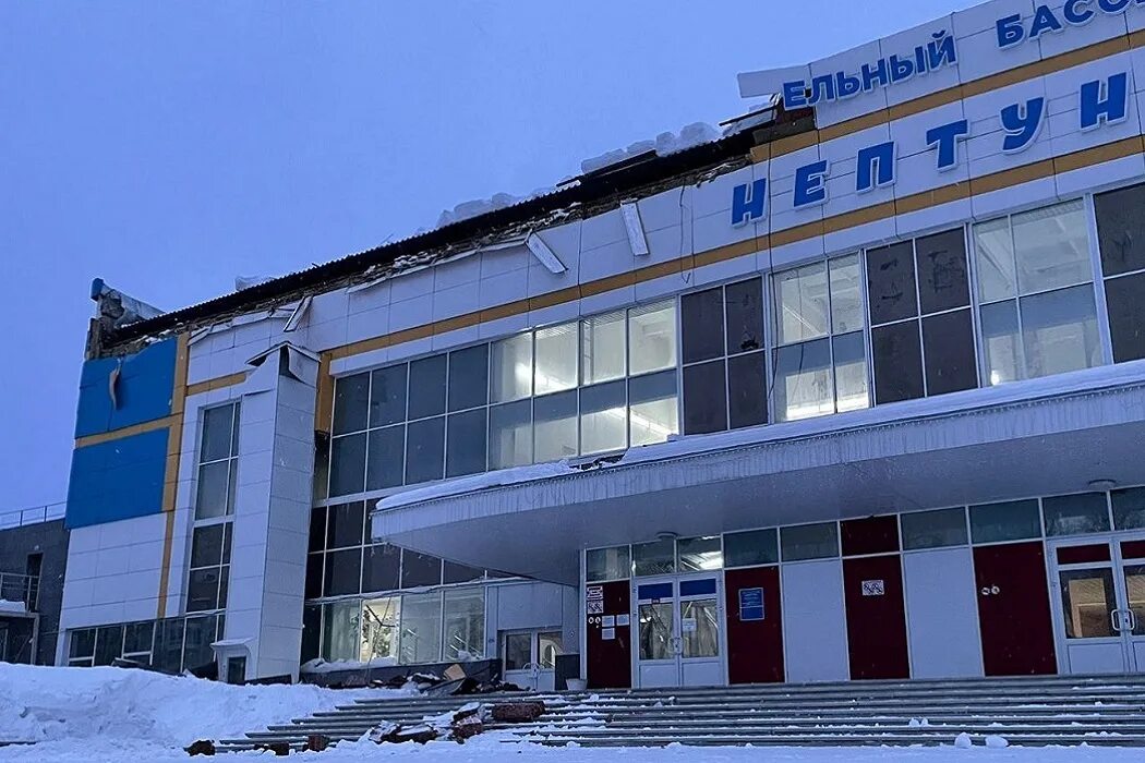 Бассейн нептун североуральск. Бассейн североуральск. бассейн нептун сургут. фото бассейна нептун североуральск.
