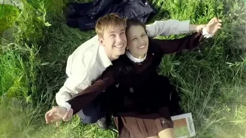 Обнимая небо трейлер