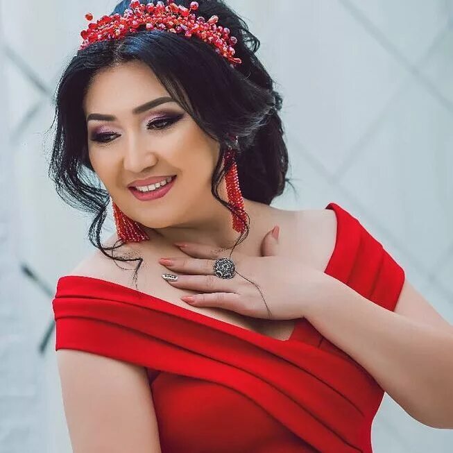 Кыргызские хиты. Кыргызские хиты. Гүлбүбү орозкул кызы. Айжамал турдубекова. Киргизские песни.