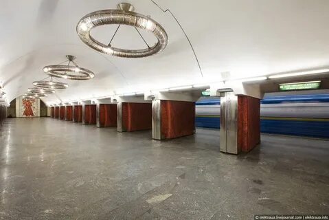 30 станций метро