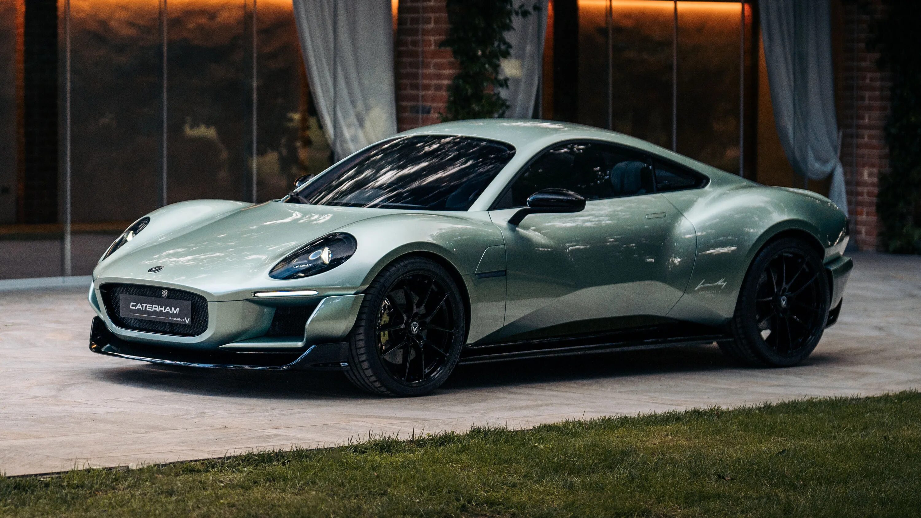 S project v. Caterham project v. лотус машина 2025. porsche lotus. лотус машина 2025 электрокар.