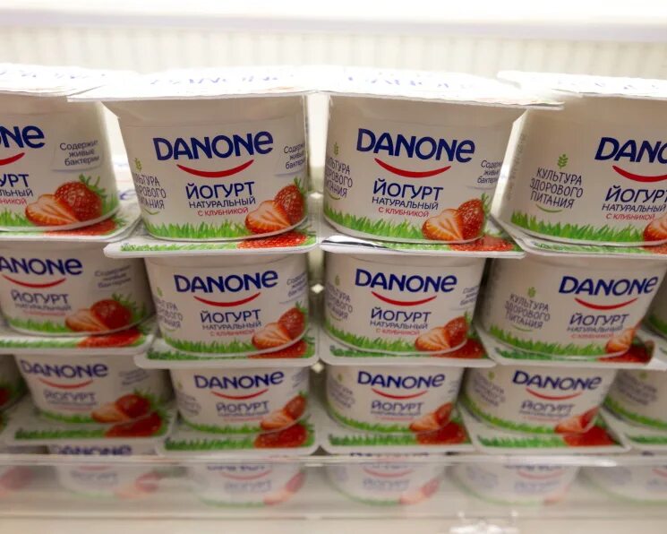 Данон Россия производители молочных продуктов России. Danone продукция. Продукты компании Данон. Данон ассортимент.