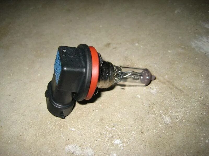 Форд фьюжн лампа ближнего света. Форд фьюжн лампа ближнего света. Лампы на форд фьюжн ближний и дальний. Лампочки на форд фьюжн 1. Лампы дальнего света в форд фьюжн 2007.