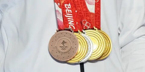 23 золотых медалей