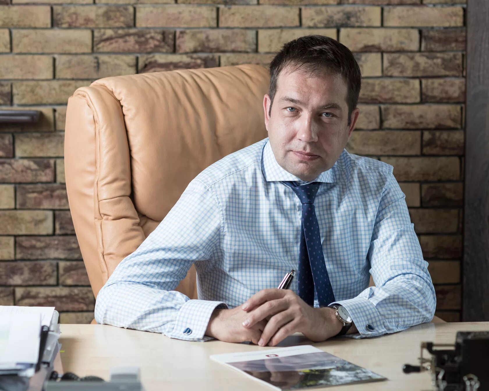 Роман коновалов москва. Ген директор строительной компании. Генеральный директор компании. Заместитель директора по строительству. Заместитель директора строительной компании.