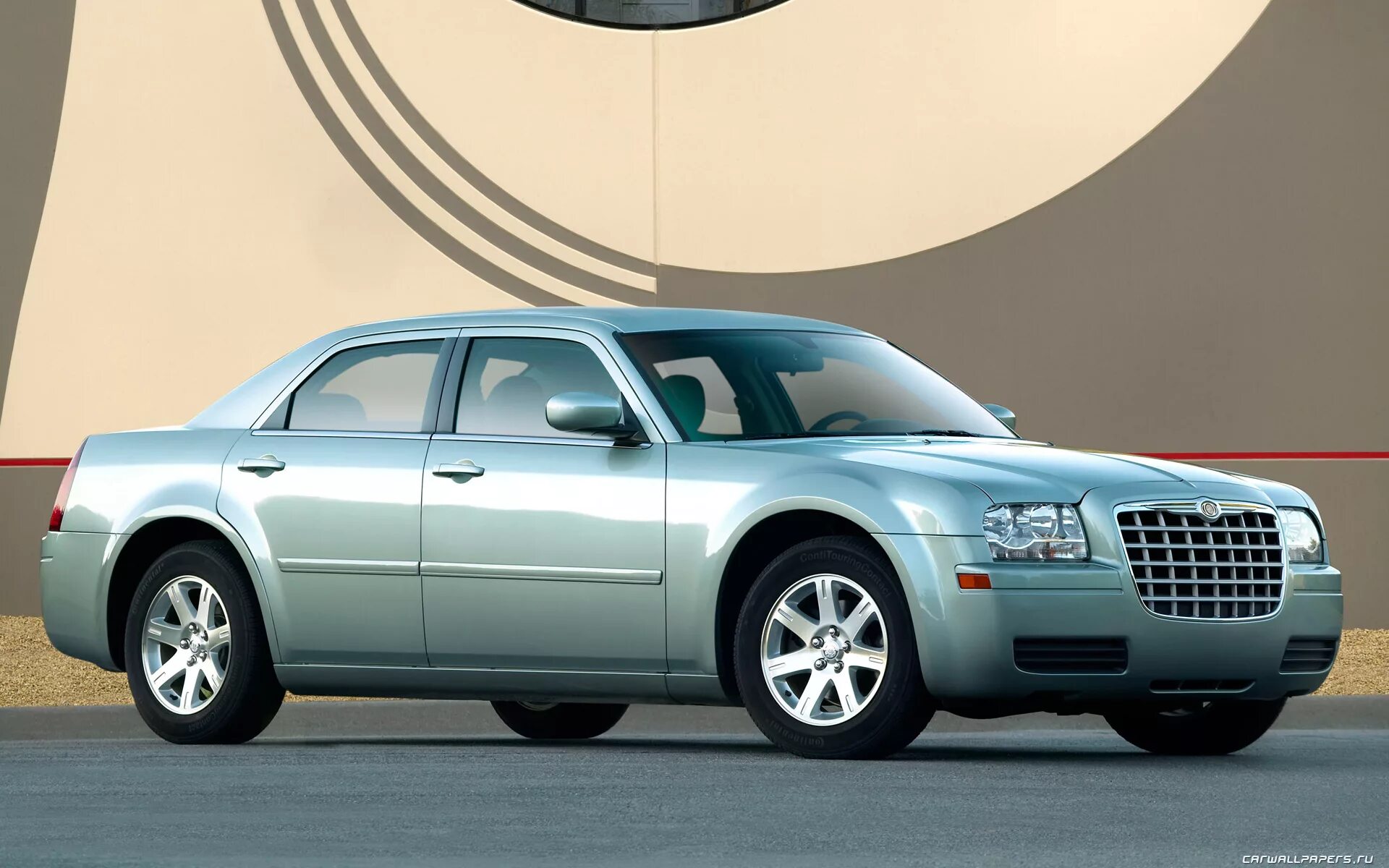 Крайслер машина производитель. Chrysler 300c 2004. Chrysler 300c 2005. Крайслер 300с 2004. Chrysler 300c 2010.