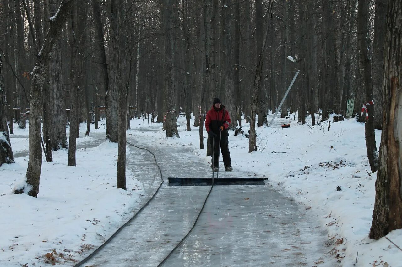 Каток на дубравной в казани 2022. Каток на лыжной базе дубравная казань. Каток на дубравной в казани. Экопарк дубрава казань каток. Каток на дубравной.