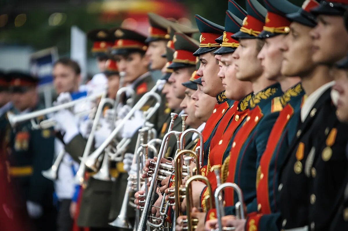 Прощание славянки марш военного оркестра. Марш прощание славянки маршировка. Военный оркестр прощание славянки. Марш прощание славянки образцовый военный оркестр