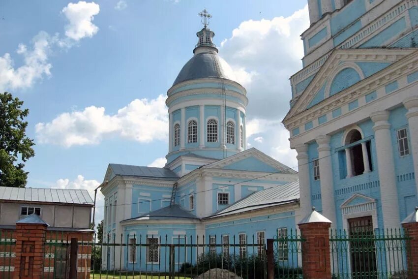 Троицкая церковь ядрин. Храм ядрин троицкий храм. Церковь троицы живоначальной. Ядрин. Троицкая церковь ядрин.