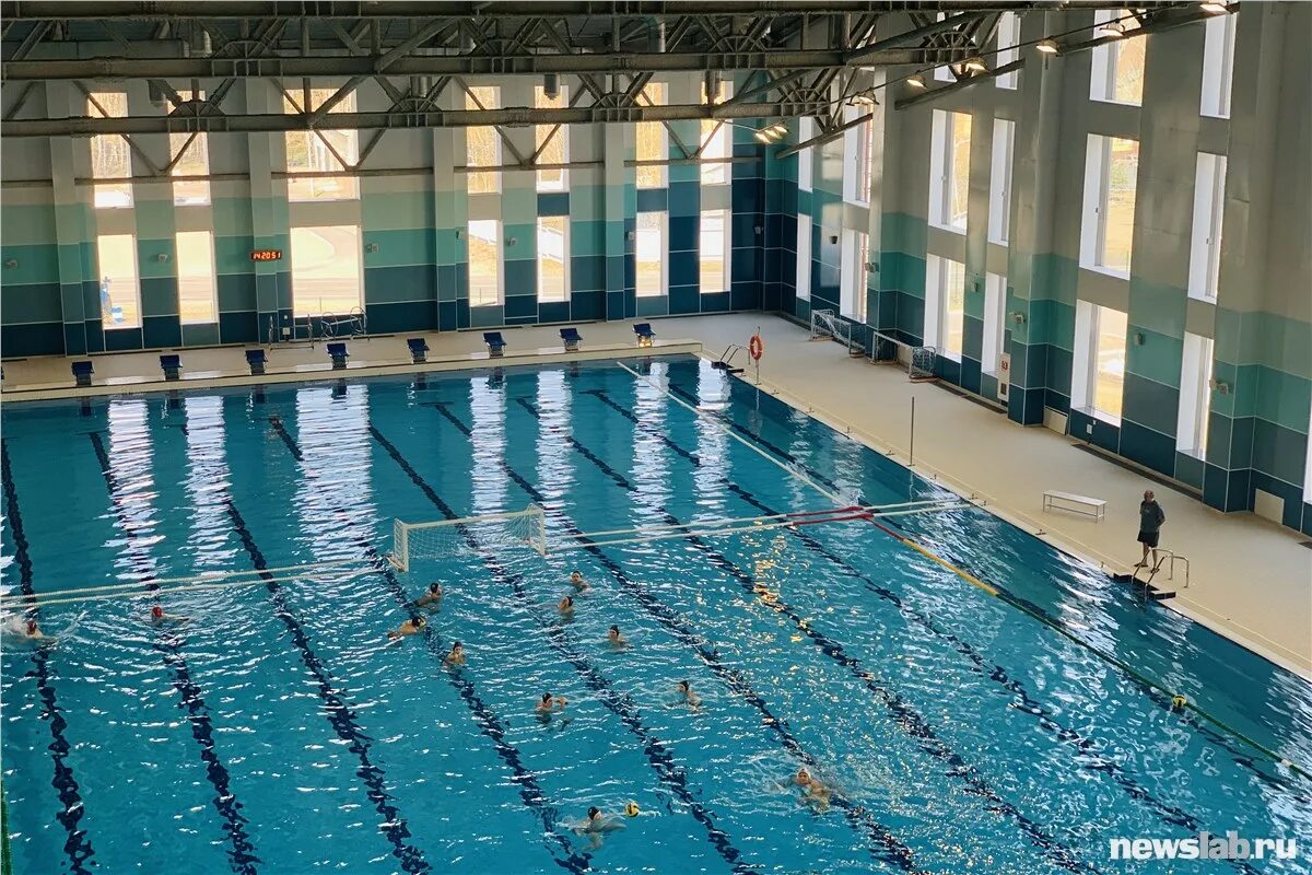 Многофункциональный спортивный комплекс радуга. Бассейн Радуга Красноярск Ветлужанка. Спорткомплекс Радуга Красноярск. Спорткомплекс Радуга Красноярск бассейн. Кластер Радуга Красноярск.