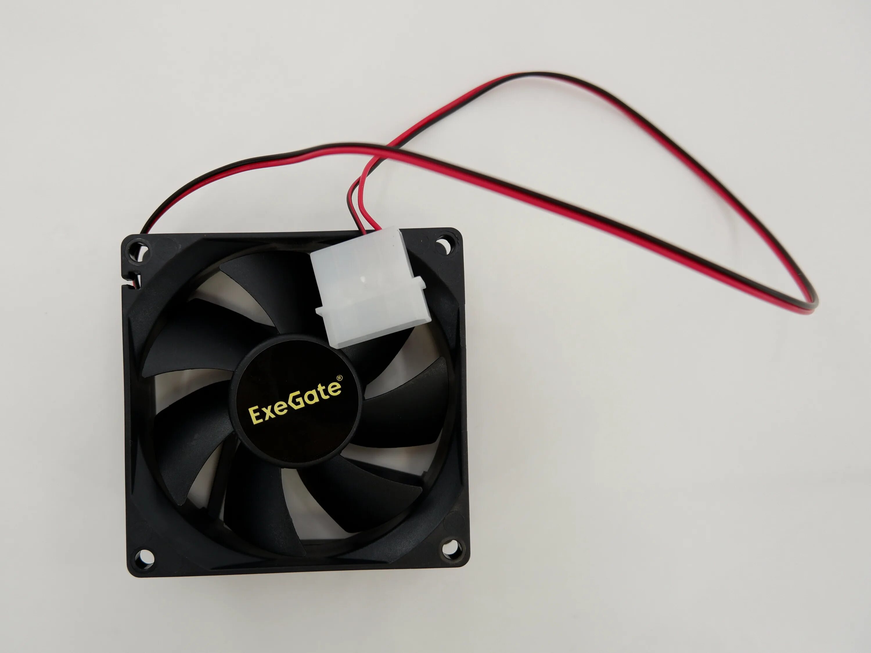 Молекс кулер. Вентилятор AEROCOOL Motion 8 Plus 80x80mm 3-Pin 4-Pin(Molex)25db 90gr Ret. Вентилятор ПК на молекс 12 ватт. Вентилятор на 5в молекс. Вентилятор Zalman sh191101 Molex.