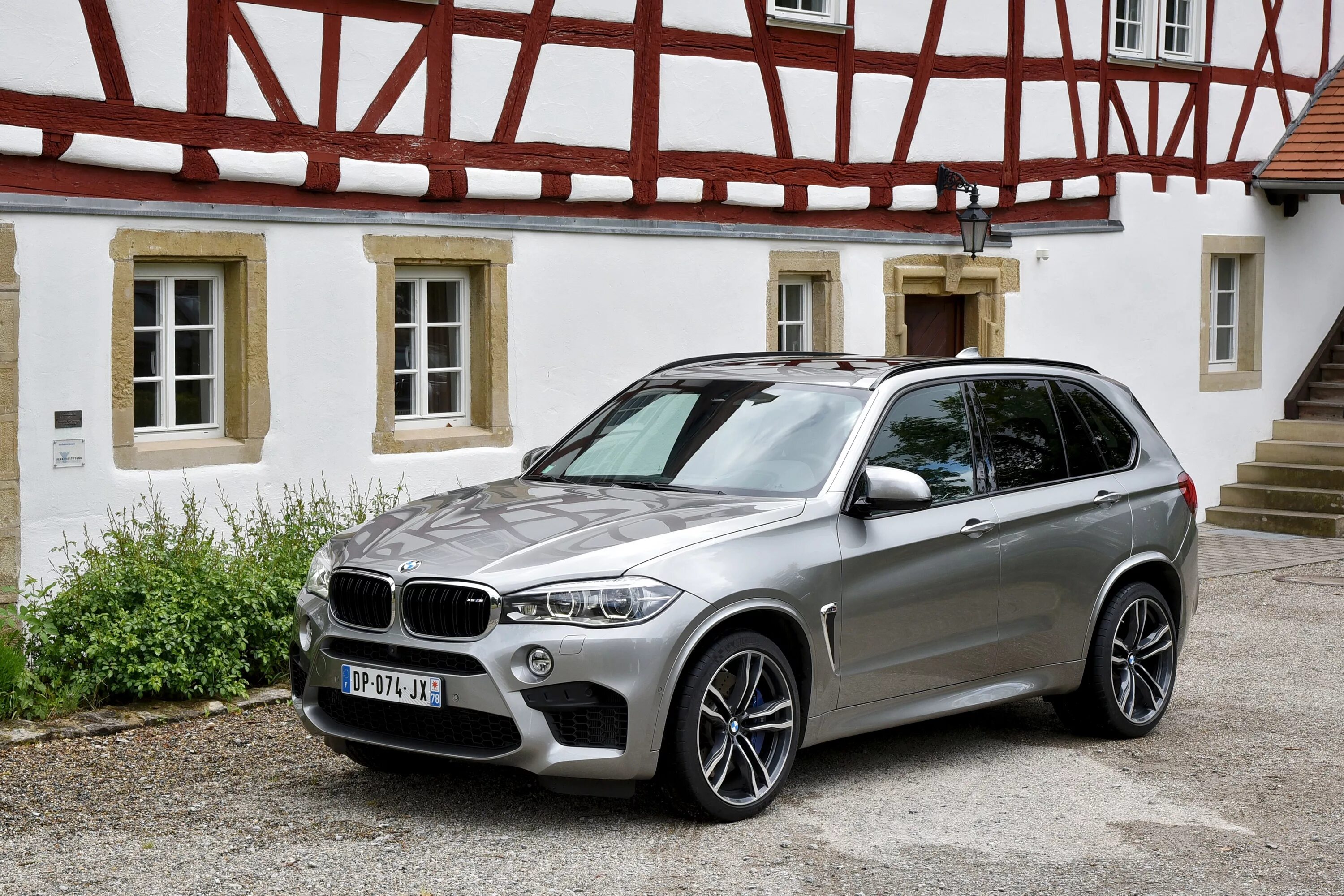 БМВ х5 f15. БМВ x5 f15. BMW x5m 2015. BMW x5 f15 m пакет.