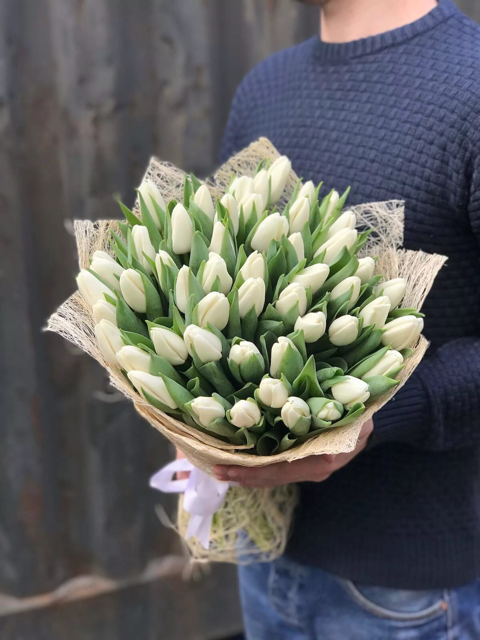 Букет 51 белый тюльпан. Букет белых тюльпанов. Букет тюльпанов. Тюльпан white bouquette. Букет белых тюльпанов расыантеные.