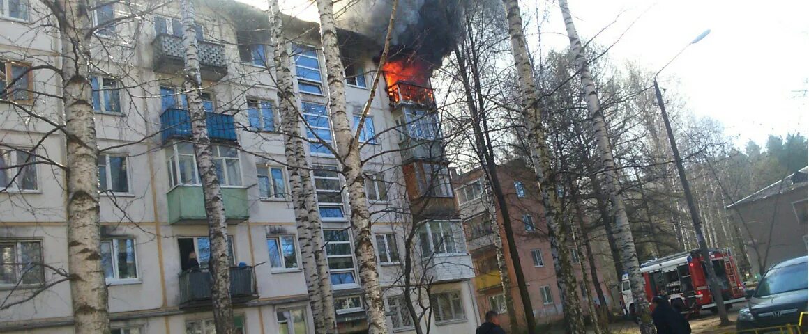 Тревога в ижевске сегодня. Пожар на Союзной Ижевск. Пожар на ул Союзной Ижевск. Пожар в жилом многоквартирном доме. Сегодняшний пожар в Ижевске.