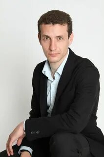 Актер коробов