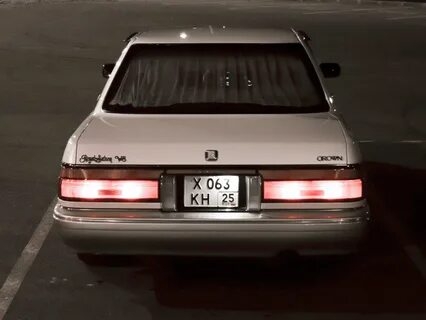 Toyota crown задний