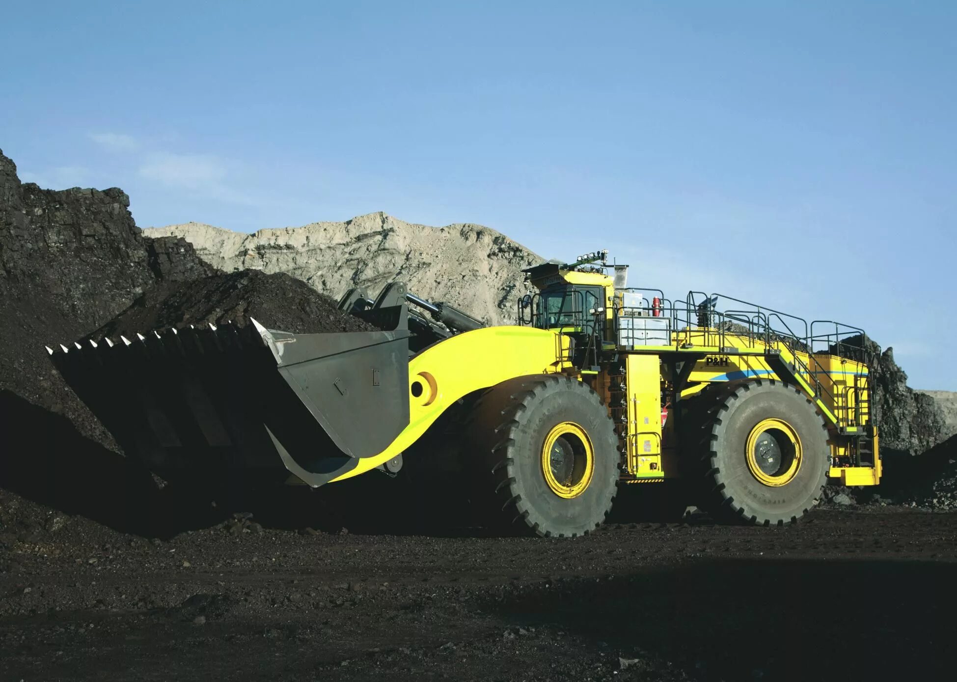 Погрузчик cat 994k. Фронтальный погрузчик «letourneau» (леторно) l-2350. Погрузчик большой. Карьерный фронтальный погрузчик. Погрузчик большой.