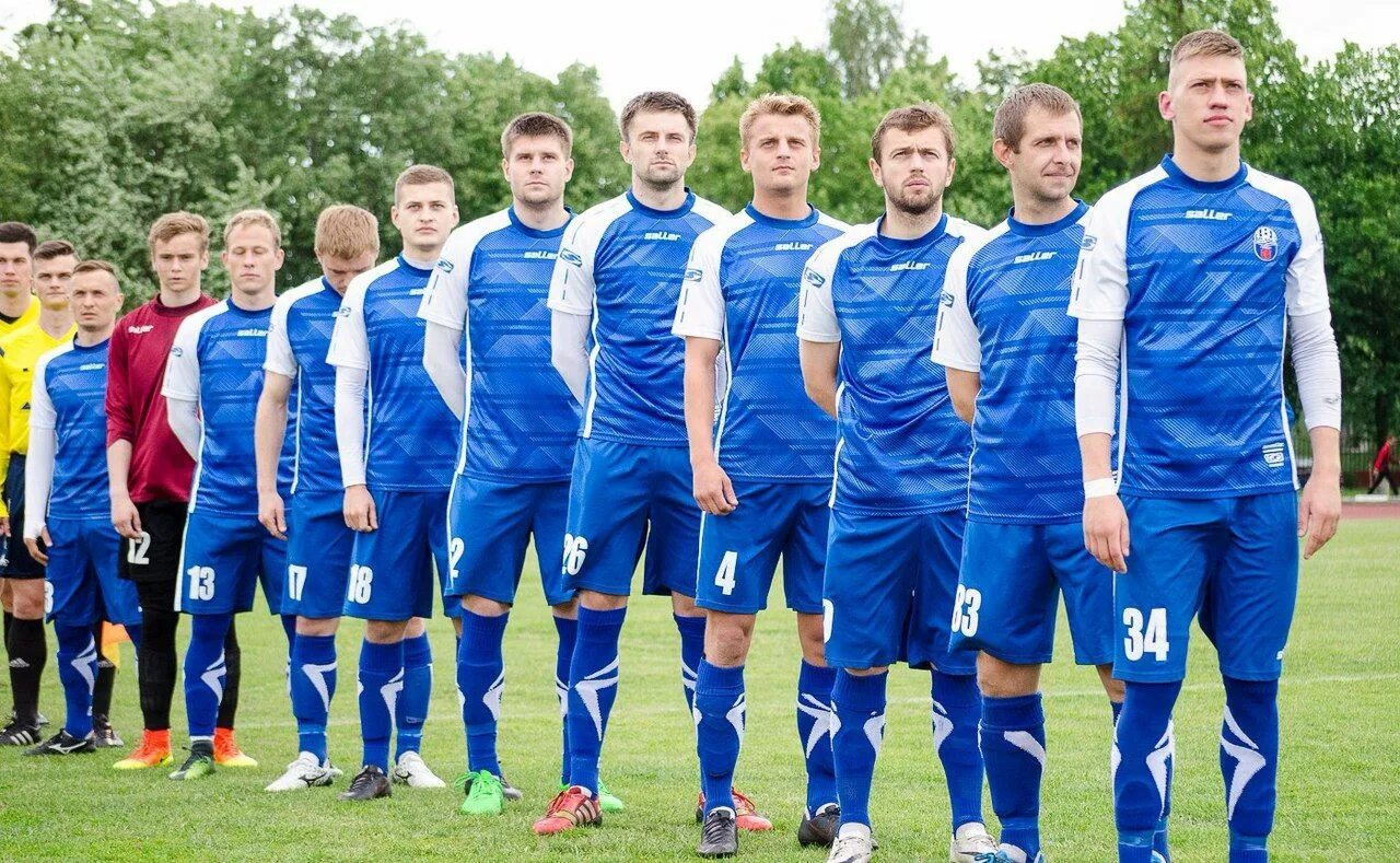 Фк волна пинск. Шарф фк волна пинск. Фк волна пинск эмблема. Фк волна. Фк волна пинск.