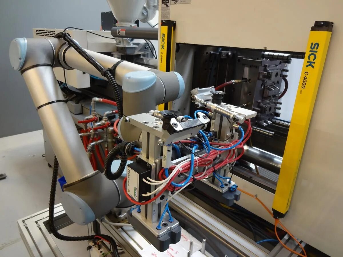 Robots 10. Universal robots ur10. робот-манипулятор ur10. робот ur10 tig. universal robots ur10 tool.