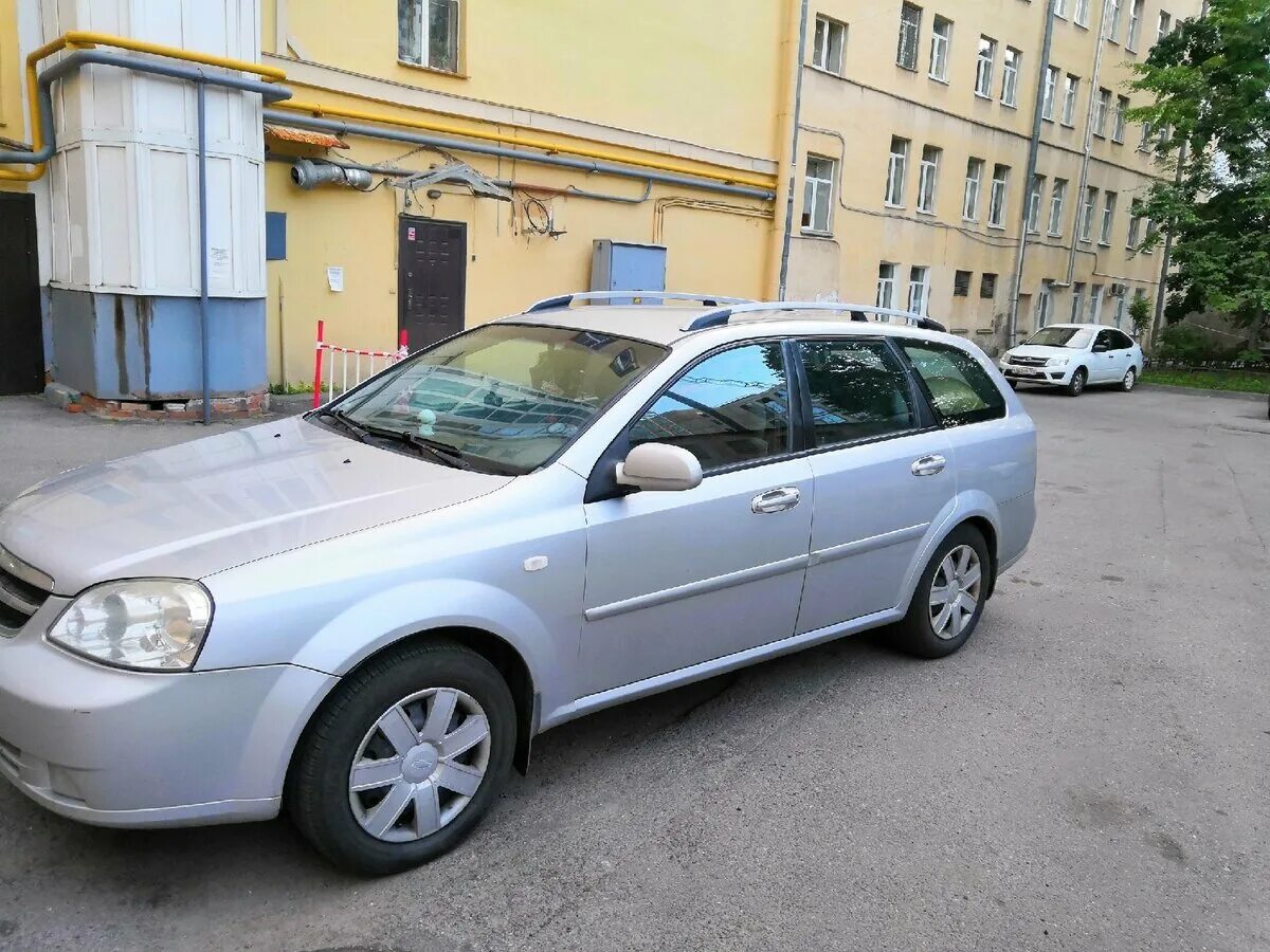 Лачетти купить саратов. Chevrolet Lacetti 2006. Chevrolet Lacetti универсал 2006. Chevrolet Lacetti 2006 Universal. Chevrolet Lacetti (2004 - 2013) универсал.