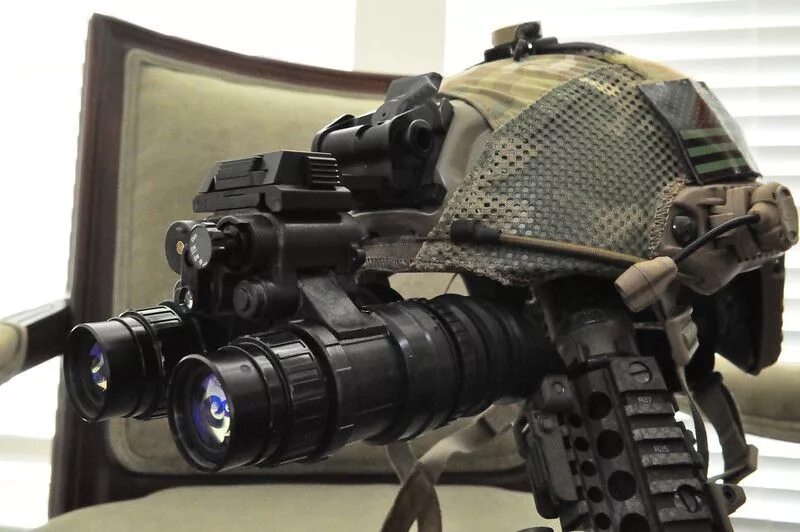 Pvs fusion pc. Pvs 31 пнв. пвс 15 пнв. anpvs-15 night vision. pvs 15 прибор ночного видения.