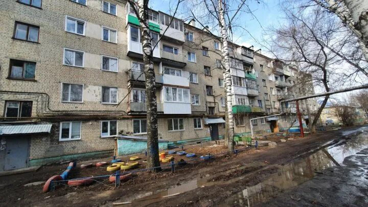 Степана Разина 20 Саратов. Петровск хрущёвка. Разина 25. Степана Разина 20 Екатеринбург. Купить квартиру ул степана разина